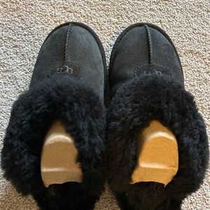 New Ugg Slippers with fur